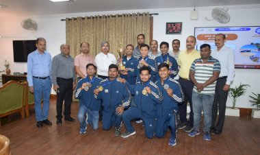 52वीं अखिल भारतीय अंतर रेलवे जिम्नास्टिक चैंपियनशिप के उत्तर मध्य रेलवे के खिलाड़ियों का  सम्मान