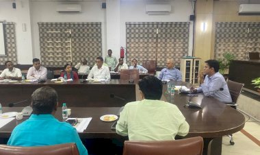 जिला सड़क सुरक्षा समिति की बैठक सम्पन्न अनुपस्थित अधिकारियों को कारण बताओं नोटिस जारी करने के दिए निर्देश