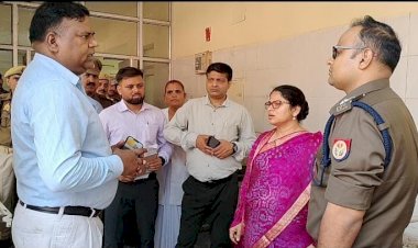 जिलाधिकारी व पुलिस अधीक्षक ने मंडलीय अस्पताल का किया निरीक्षण