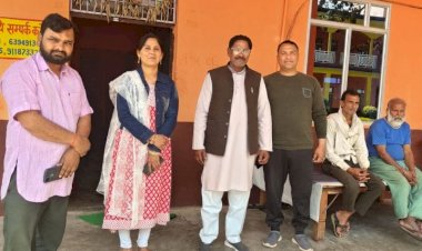 मन की बात110 वा एपिसोड भाजपा महिला मोर्चा मंडल अध्यक्ष पूजा शुक्ला ने जन समूह के साथ सुनी