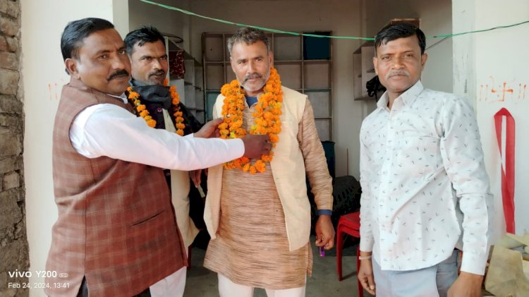 दौन बिचौली चौराहे पर गिर्राज इंटरप्राइजेज का हुआ शुभारंभ