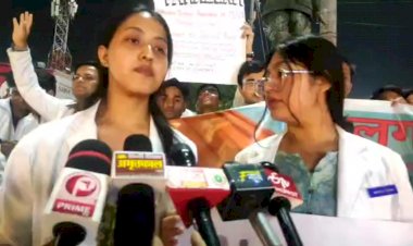 आतंकवाद के खिलाफ चिकित्सा समुदाय ने दिया एकजुटता का संदेश आतंकी हमले के पीड़ितों को दी श्रद्धांजलि, निकाला केंडिल मार्च