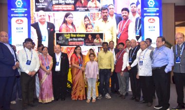 वैश्य समाज से जुड़े प्रयागराज के 60 सदस्यों एवं पूर्व महापौर के साथ मंत्री नन्दी कांक्लेव में हुए शामिल